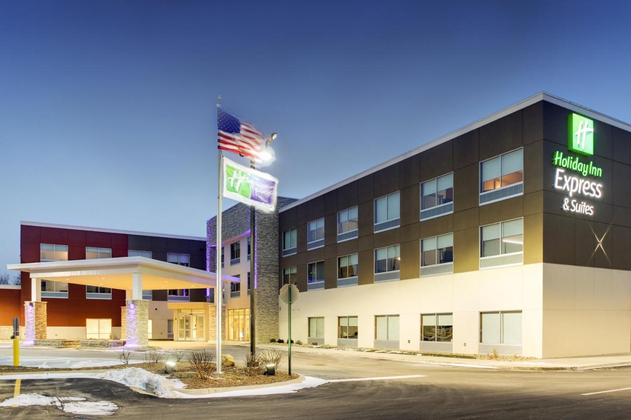 Holiday Inn Express & Suites Galesburg By Ihg Exterior photo
