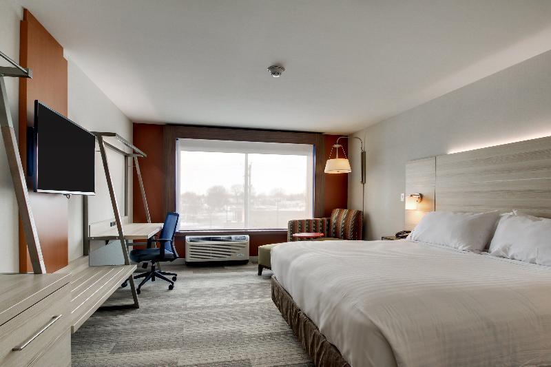 Holiday Inn Express & Suites Galesburg By Ihg Exterior photo